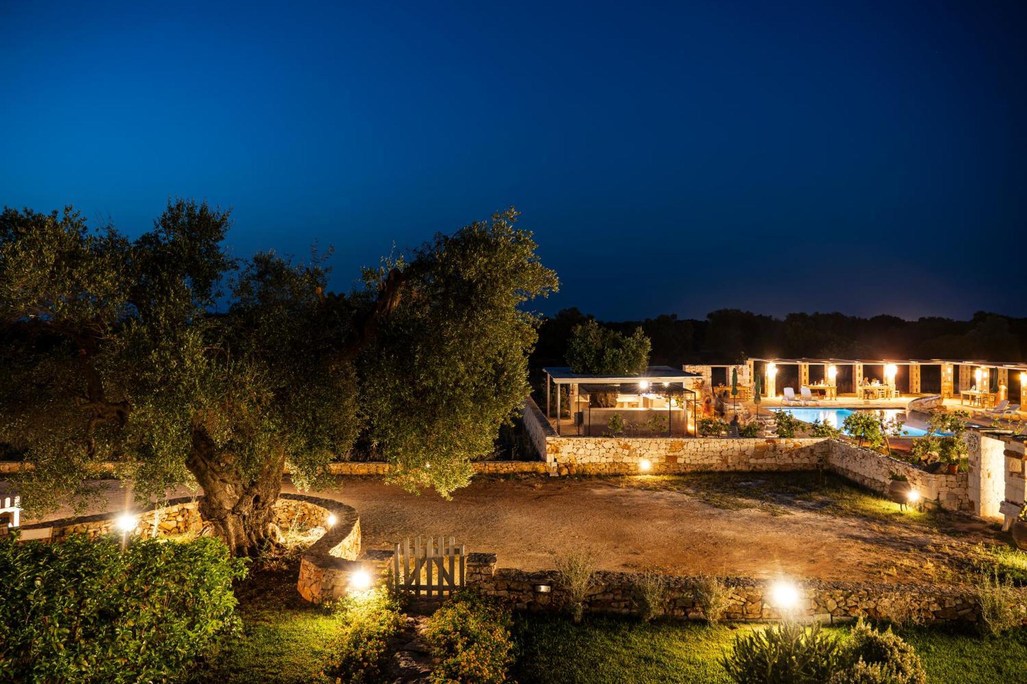 Masseria Della Piana วิลลานอวา ดิ ออสตูนี ภายนอก รูปภาพ